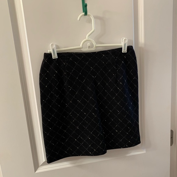 Wool mini skirt - Picture 3 of 4